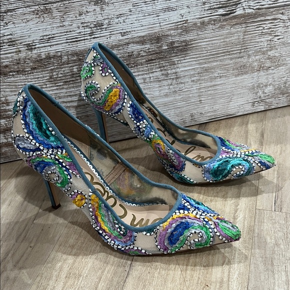 Sam Edelman Shoes - Sam Edelman Vibrant embroidered Heels